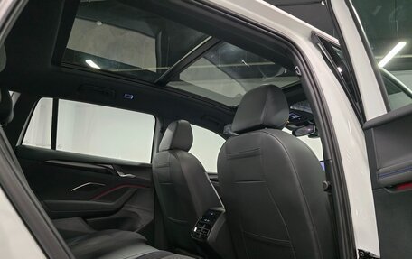 Volkswagen Tiguan, 2026 год, 4 548 000 рублей, 33 фотография