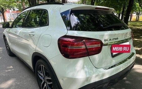 Mercedes-Benz GLA, 2019 год, 2 550 000 рублей, 11 фотография