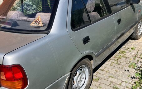 Suzuki Swift II, 2002 год, 350 000 рублей, 3 фотография
