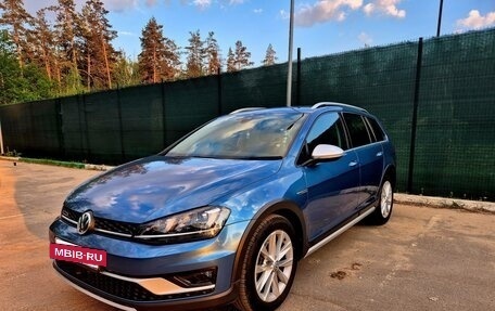 Volkswagen Golf VII, 2016 год, 1 600 000 рублей, 8 фотография