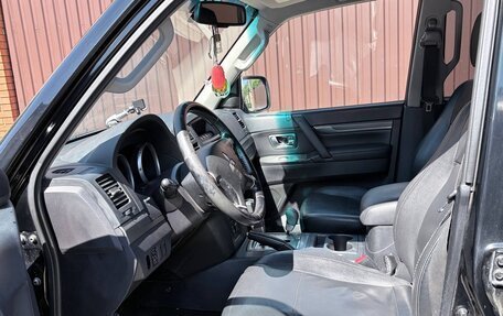 Mitsubishi Pajero IV, 2011 год, 1 850 000 рублей, 8 фотография