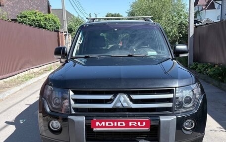 Mitsubishi Pajero IV, 2011 год, 1 850 000 рублей, 2 фотография
