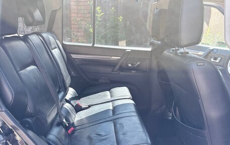 Mitsubishi Pajero IV, 2011 год, 1 850 000 рублей, 15 фотография