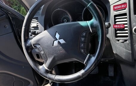 Mitsubishi Pajero IV, 2011 год, 1 850 000 рублей, 20 фотография