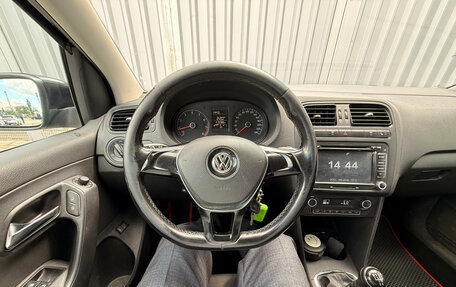 Volkswagen Polo VI (EU Market), 2015 год, 825 000 рублей, 9 фотография