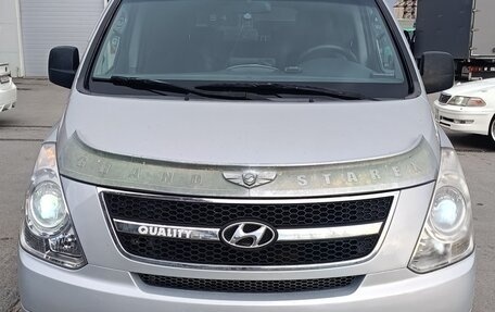 Hyundai Grand Starex Grand Starex I рестайлинг 2, 2009 год, 1 350 000 рублей, 1 фотография