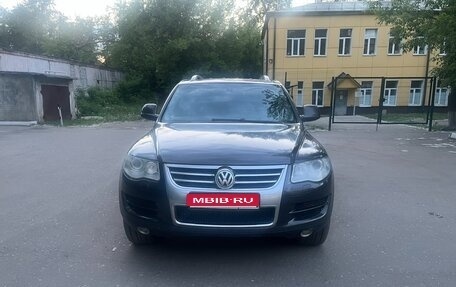 Volkswagen Touareg III, 2009 год, 950 000 рублей, 1 фотография