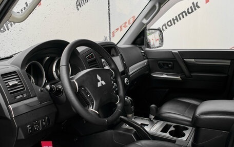Mitsubishi Pajero IV, 2012 год, 2 267 000 рублей, 9 фотография