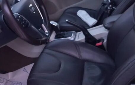 Volvo V40 II рестайлинг, 2013 год, 1 100 000 рублей, 10 фотография