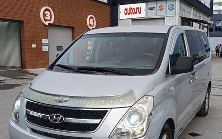 Hyundai Grand Starex Grand Starex I рестайлинг 2, 2009 год, 1 350 000 рублей, 2 фотография