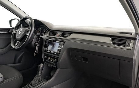 Skoda Rapid I, 2018 год, 1 450 000 рублей, 9 фотография