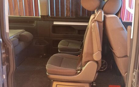Volkswagen Multivan T5, 2010 год, 1 800 000 рублей, 3 фотография
