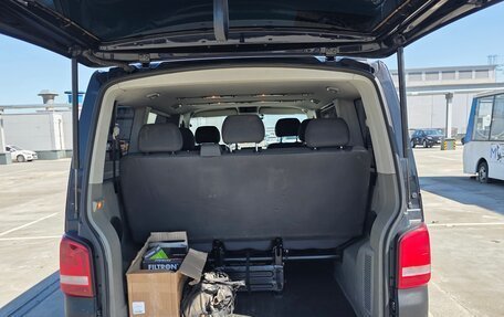 Volkswagen Caravelle T5, 2012 год, 1 580 000 рублей, 13 фотография