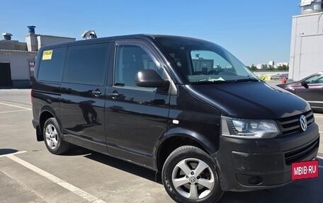 Volkswagen Caravelle T5, 2012 год, 1 580 000 рублей, 3 фотография