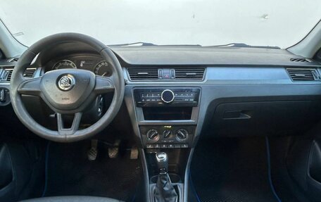 Skoda Rapid I, 2018 год, 825 000 рублей, 9 фотография