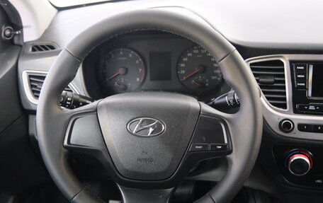 Hyundai Solaris II рестайлинг, 2018 год, 1 049 000 рублей, 10 фотография