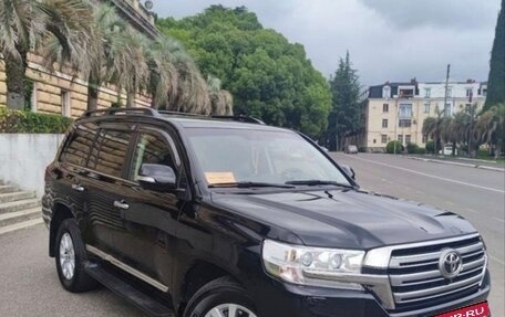 Toyota Land Cruiser 200, 2020 год, 9 450 000 рублей, 1 фотография