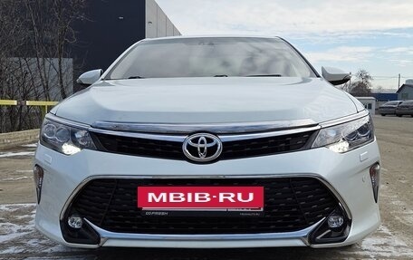 Toyota Camry, 2017 год, 3 600 000 рублей, 3 фотография