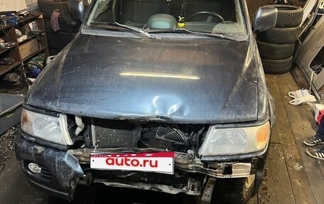 Mitsubishi Pajero Sport II рестайлинг, 2006 год, 750 000 рублей, 25 фотография