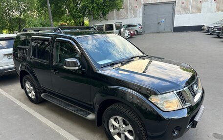 Nissan Pathfinder, 2013 год, 1 685 000 рублей, 2 фотография