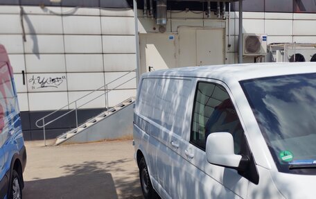 Volkswagen Transporter T5 рестайлинг, 2007 год, 1 070 000 рублей, 12 фотография