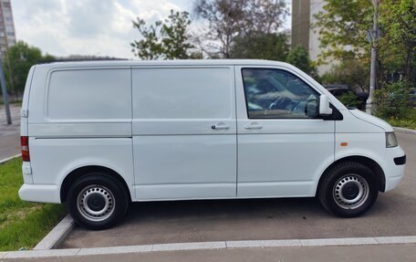 Volkswagen Transporter T5 рестайлинг, 2007 год, 1 070 000 рублей, 25 фотография