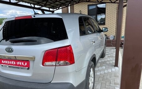KIA Sorento II рестайлинг, 2010 год, 850 000 рублей, 3 фотография