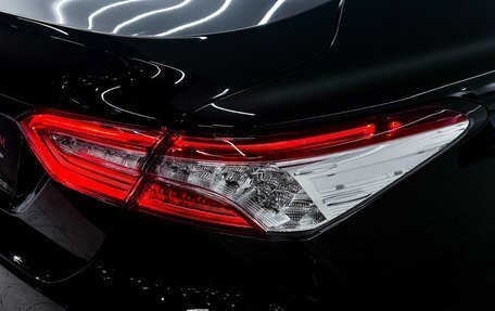 Toyota Camry, 2018 год, 2 900 000 рублей, 4 фотография