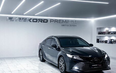 Toyota Camry, 2018 год, 2 900 000 рублей, 17 фотография
