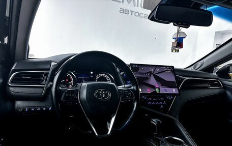 Toyota Camry, 2018 год, 2 900 000 рублей, 21 фотография