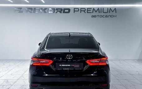 Toyota Camry, 2018 год, 2 900 000 рублей, 11 фотография