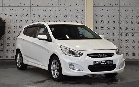 Hyundai Solaris II рестайлинг, 2013 год, 670 000 рублей, 1 фотография