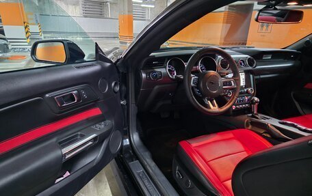 Ford Mustang VI рестайлинг, 2019 год, 3 540 000 рублей, 6 фотография