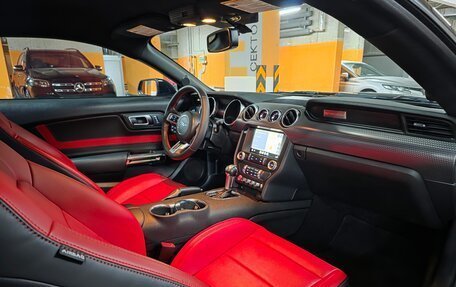 Ford Mustang VI рестайлинг, 2019 год, 3 540 000 рублей, 8 фотография