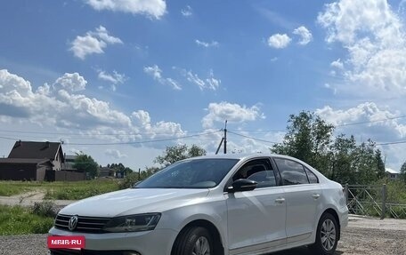 Volkswagen Jetta VI, 2016 год, 1 280 000 рублей, 2 фотография