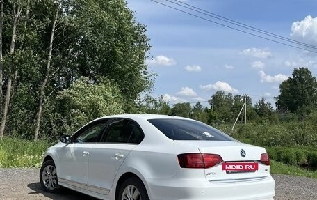 Volkswagen Jetta VI, 2016 год, 1 280 000 рублей, 3 фотография