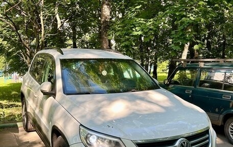 Volkswagen Tiguan I, 2010 год, 850 000 рублей, 2 фотография