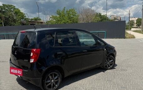 Mitsubishi Colt VI рестайлинг, 2009 год, 680 000 рублей, 3 фотография