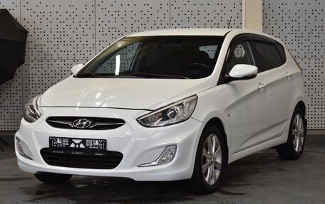 Hyundai Solaris II рестайлинг, 2013 год, 670 000 рублей, 3 фотография