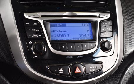 Hyundai Solaris II рестайлинг, 2013 год, 670 000 рублей, 10 фотография