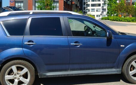 Mitsubishi Outlander III рестайлинг 3, 2008 год, 770 000 рублей, 4 фотография