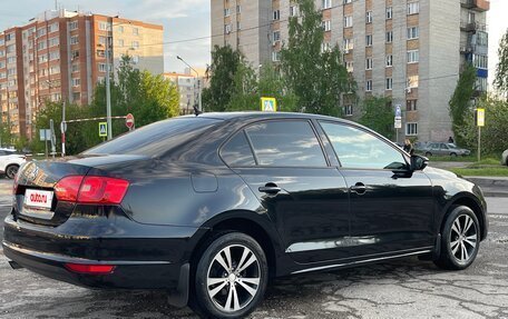 Volkswagen Jetta VI, 2012 год, 1 000 000 рублей, 4 фотография