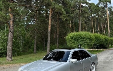 Mercedes-Benz E-Класс, 2000 год, 520 000 рублей, 2 фотография