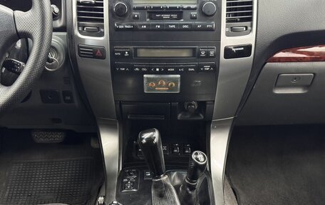 Toyota Land Cruiser 200, 2007 год, 1 890 000 рублей, 10 фотография