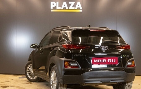 Hyundai Kona I, 2018 год, 1 879 000 рублей, 4 фотография