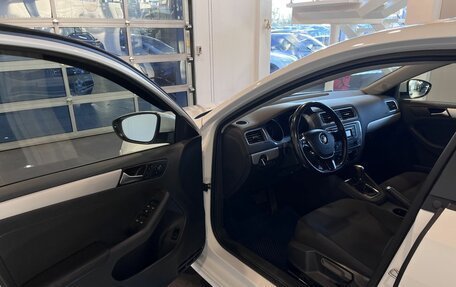 Volkswagen Jetta VI, 2017 год, 1 250 000 рублей, 21 фотография