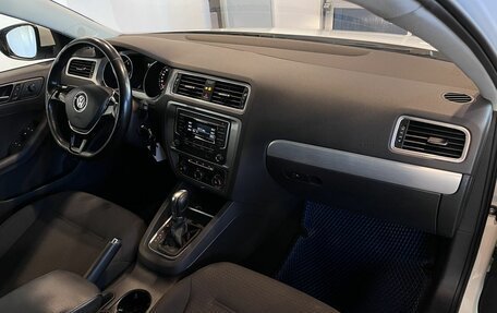 Volkswagen Jetta VI, 2017 год, 1 250 000 рублей, 12 фотография
