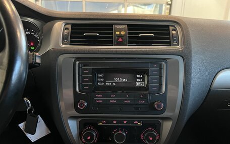 Volkswagen Jetta VI, 2017 год, 1 250 000 рублей, 13 фотография