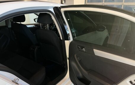 Volkswagen Jetta VI, 2017 год, 1 250 000 рублей, 26 фотография