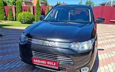 Mitsubishi Outlander III рестайлинг 3, 2013 год, 1 550 000 рублей, 1 фотография